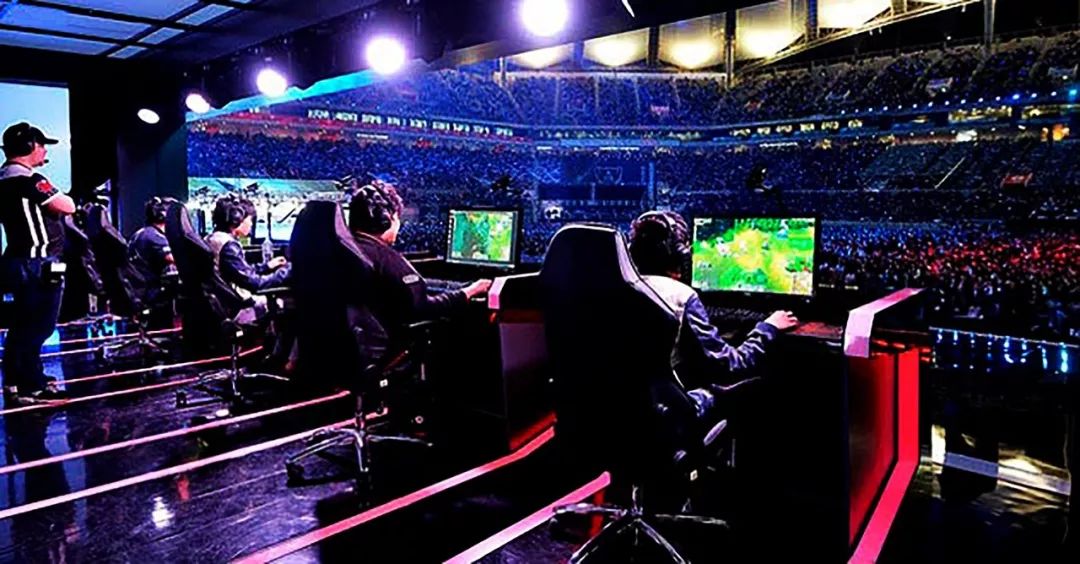 一次来自中 一次来自中